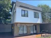дом 192.5 м² на участке 4.0 сот.