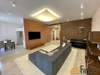 3 - комн.  квартира, 127.0 м², 5/10 эт.