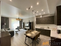 2 - комн.  квартира, 80.0 м², 3/9 эт.