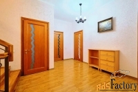 дом 357.0 м² на участке 4.0 сот.