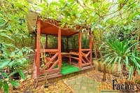 дом 357.0 м² на участке 4.0 сот.