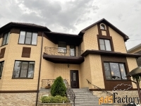 дом 294.0 м² на участке 8.0 сот.