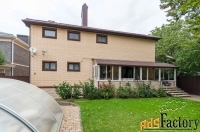 дом 294.0 м² на участке 8.0 сот.