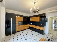 4 - комн.  квартира, 154.0 м², 7/10 эт.