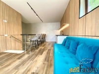 дом 195.0 м² на участке 4.0 сот.