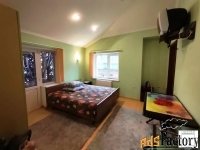 дом 242.3 м² на участке 1.3 сот.