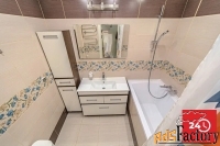 3 - комн.  квартира, 86.0 м², 5/10 эт.