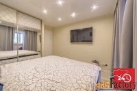 3 - комн.  квартира, 86.0 м², 5/10 эт.