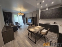 2 - комн.  квартира, 80.0 м², 3/9 эт.