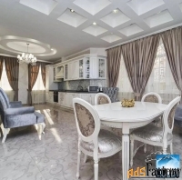 дом 600.0 м² на участке 8.0 сот.