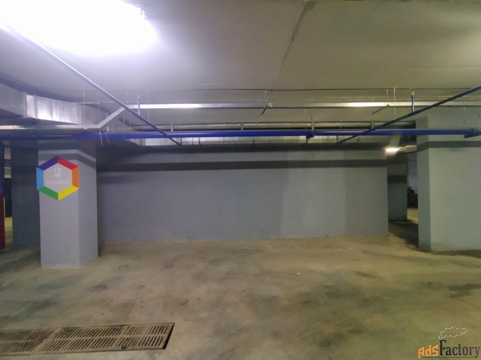 машиноместо кирпичный, 10,1 м²