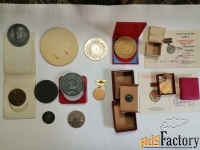 Продам настольные медали плакетки