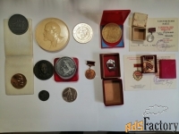 Продам настольные медали плакетки