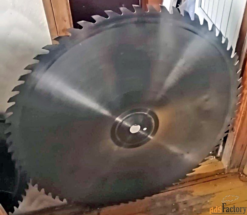 Пила дисковая 1100*50*4,0z70 бывшая в эксплуатации