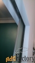 Раздвижная стеклянная дверь с рисунком и полированной евро кромкой 215
