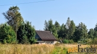 Отдельно стоящий дом с удобствами у реки и леса, хороший торг.