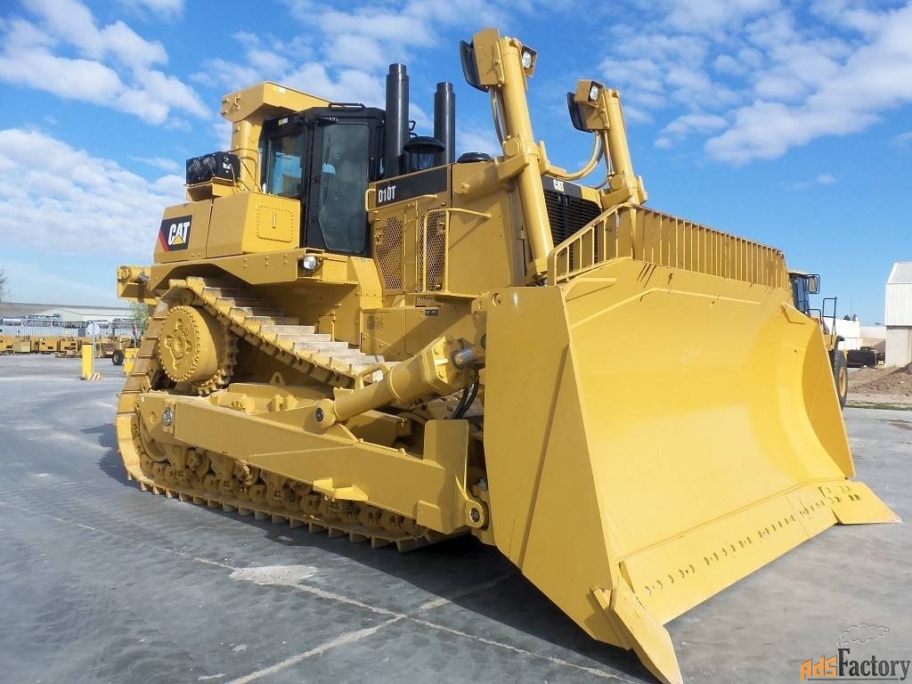 Ножи отвалов и другие запчасти бульдозеров Caterpillar D10