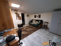 отдельно стоящие здания, 1100 м²