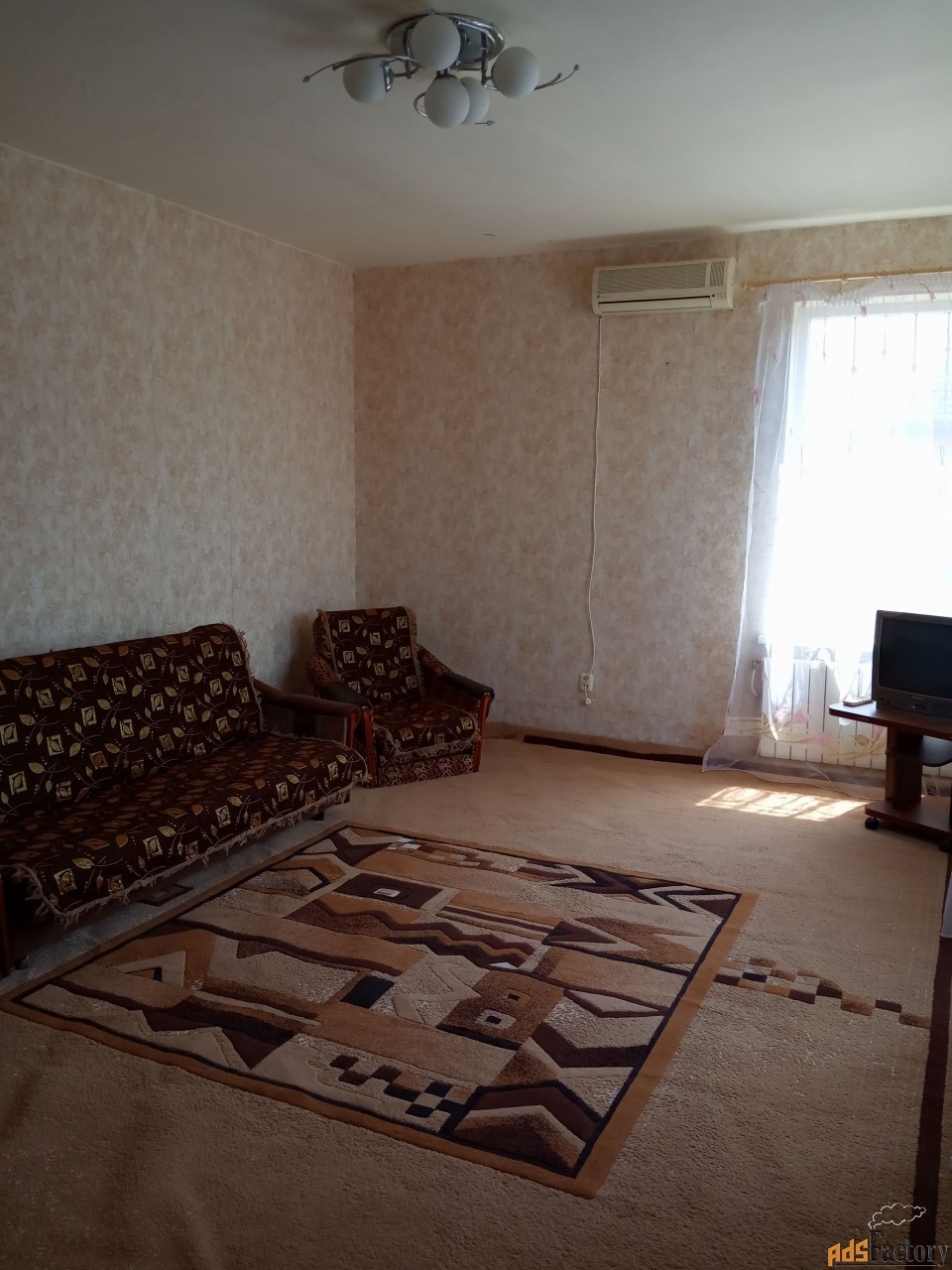 3 - комн.  квартира, 73 м², 1/2 эт.