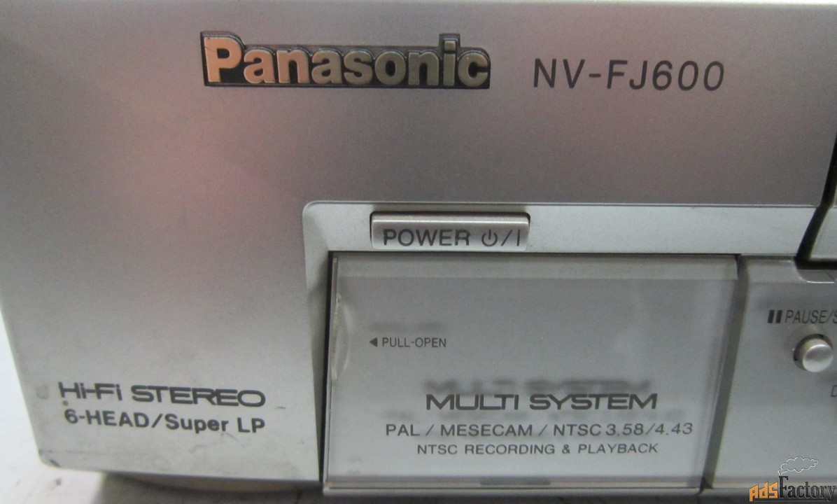 Видеомагнитофон Panasonic Hi-FI Неисправный