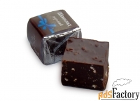 шоколад с логотипом в необычных формах — кубики и стики
