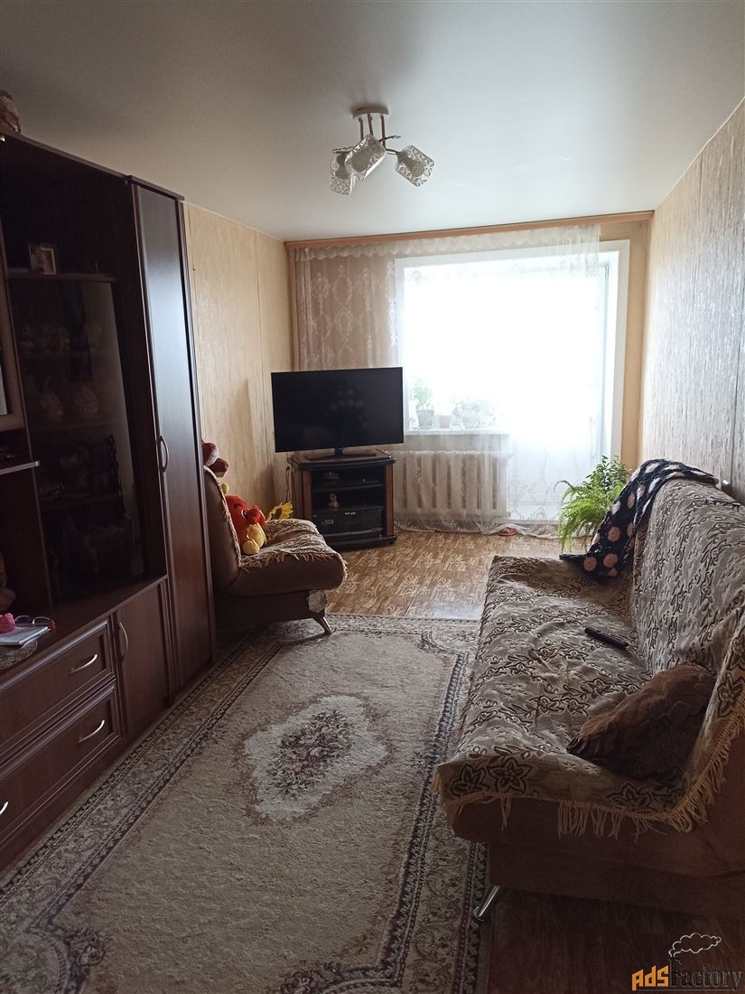 3 - комн. квартира, 87 м², 6/6 эт.