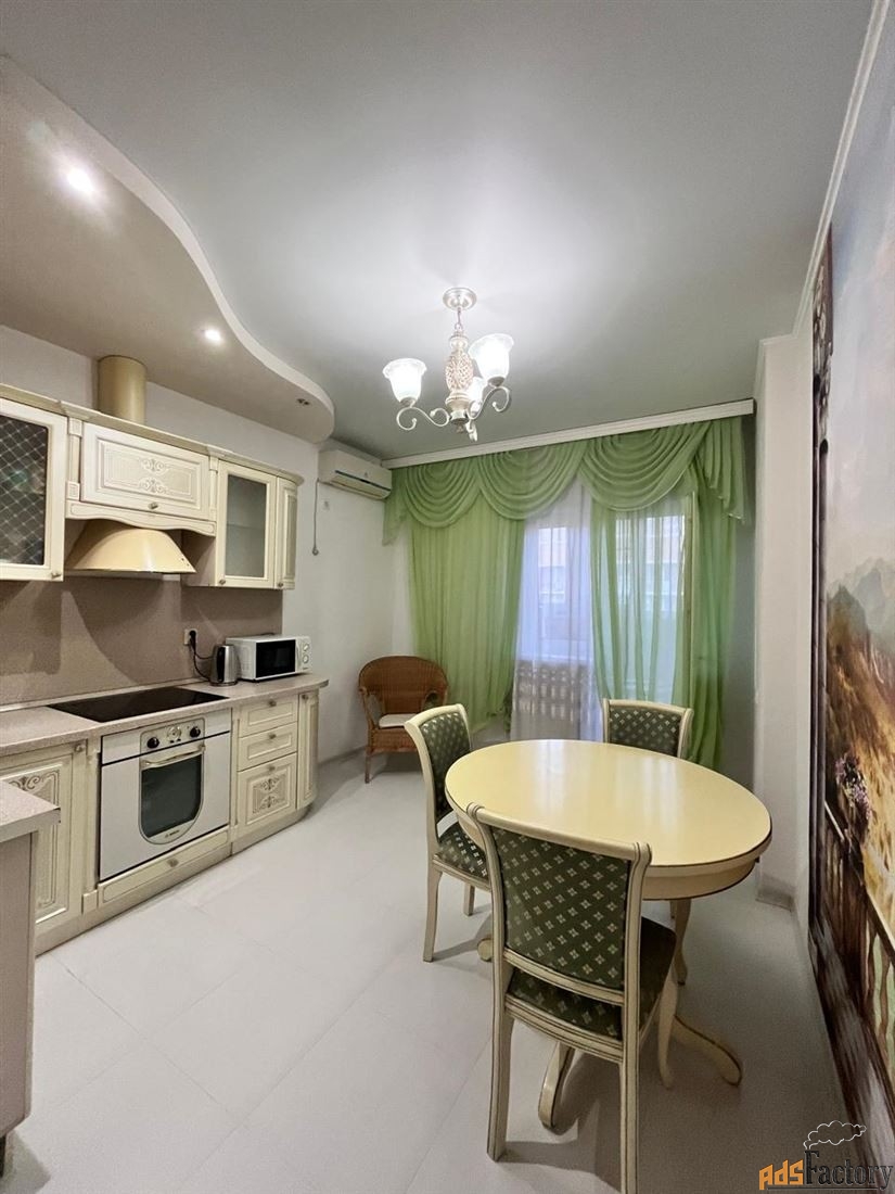 2 - комн. квартира, 66.4 м², 16/17 эт.