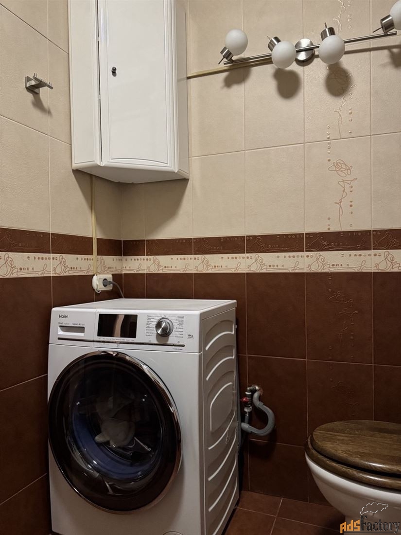 2 - комн. квартира, 60.3 м², 3/5 эт.