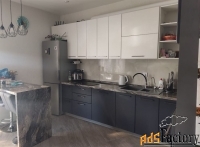 3 - комн.  квартира, 60 м², 4/5 эт.