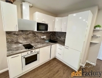 2 - комн.  квартира, 42 м², 20/25 эт.