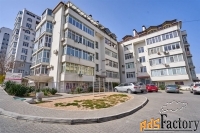 4 - комн.  квартира, 134 м², 4/5 эт.