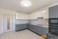 3 - комн.  квартира, 92 м², 8/17 эт.