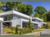 дом 385 м² на участке 14.4 сот.