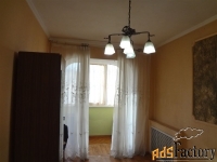 4 - комн.  квартира, 69 м², 1/12 эт.