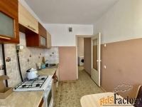 3 - комн.  квартира, 65 м², 5/5 эт.