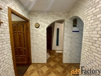 4 - комн.  квартира, 90 м², 1/5 эт.