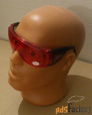 очки защитные  красно - оранжевые с раздвижной дужкой , тип люцерна