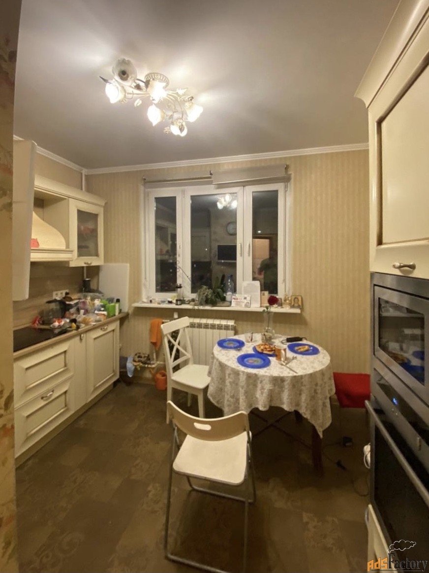 4 - комн. квартира, 100 м², 9/22 эт.