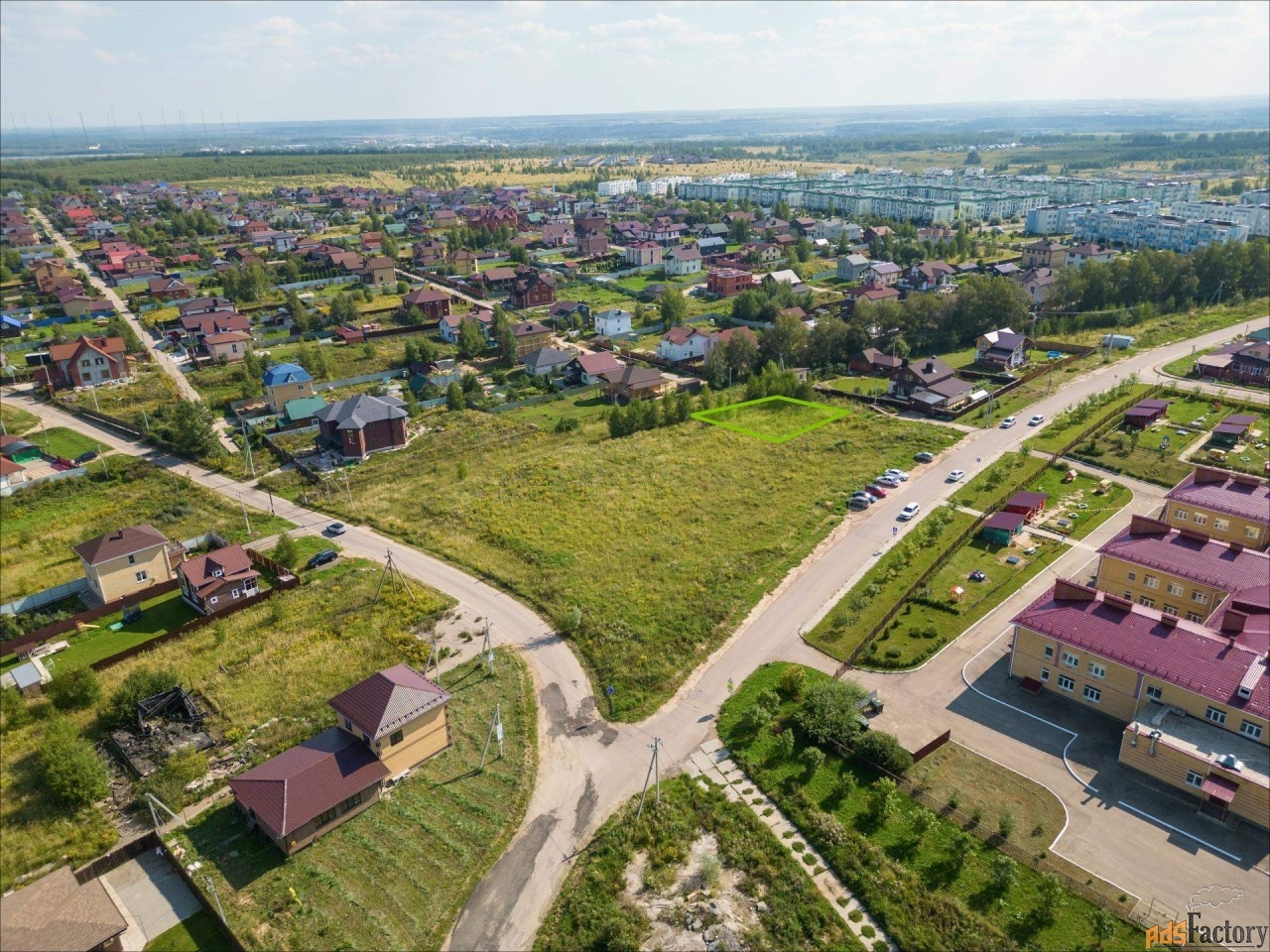 Участок 5.81 сот. (ижс)