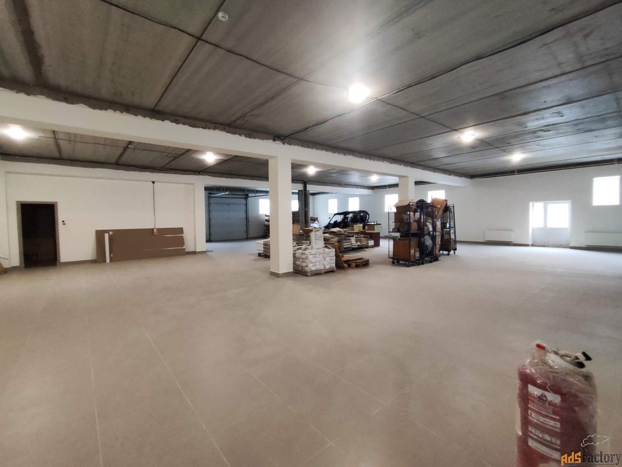 торговое помещение, 750 м²