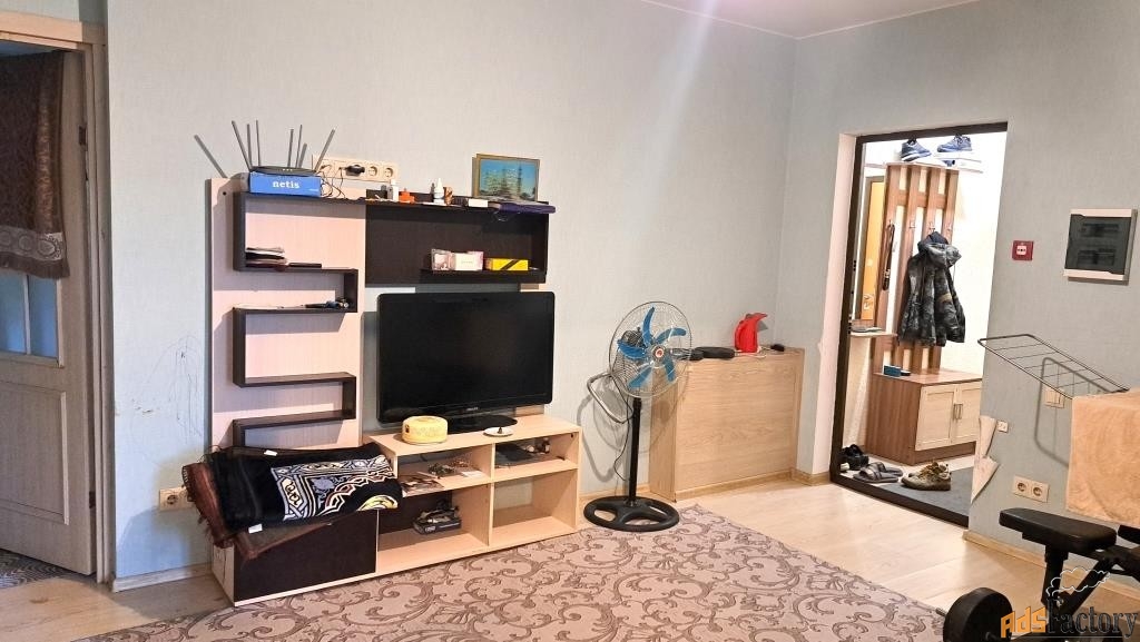 2 - комн. квартира, 63 м², 8/17 эт.