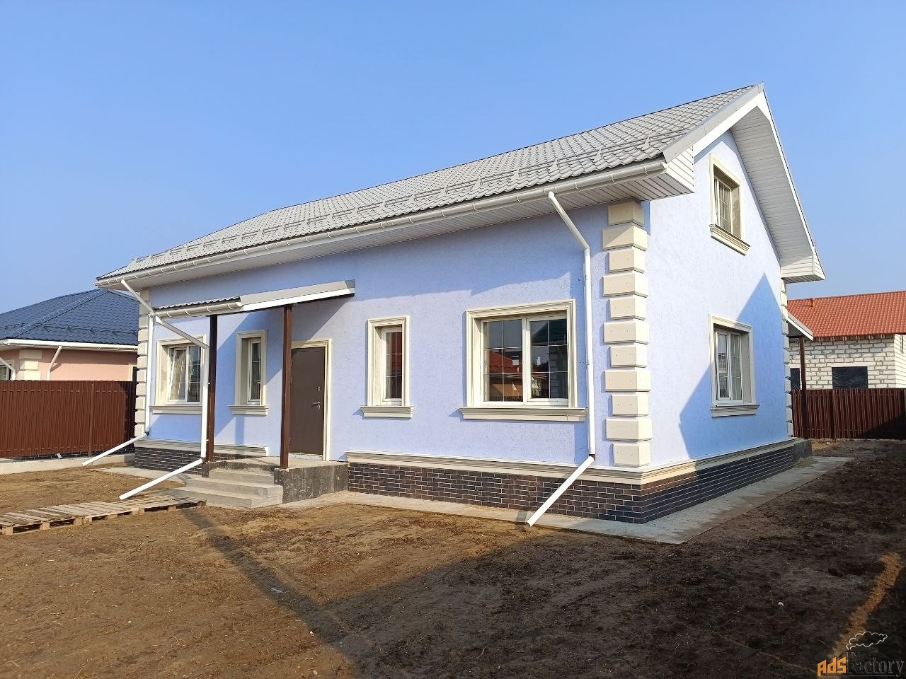 коттедж 194 м² на участке 6 сот.