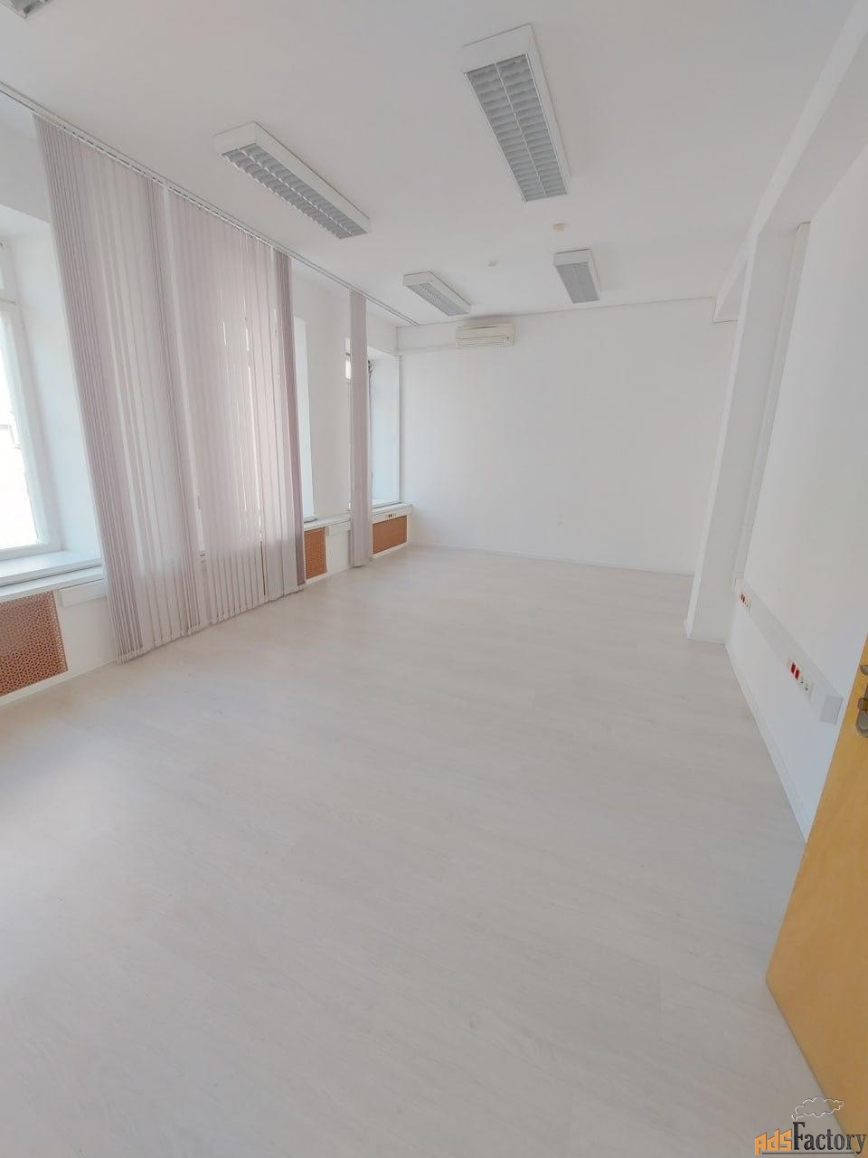 офисное помещение, 100 м²