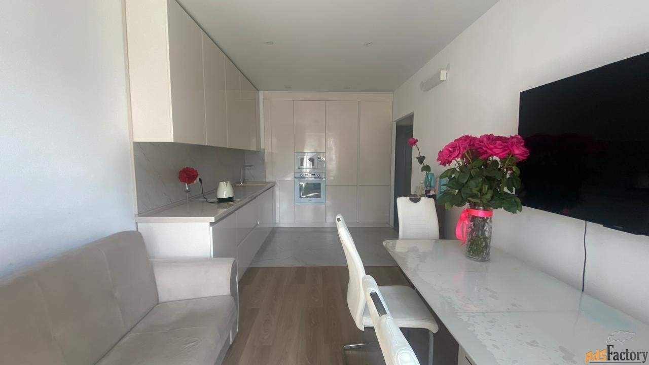 3 - комн. квартира, 79.2 м², 10/11 эт.