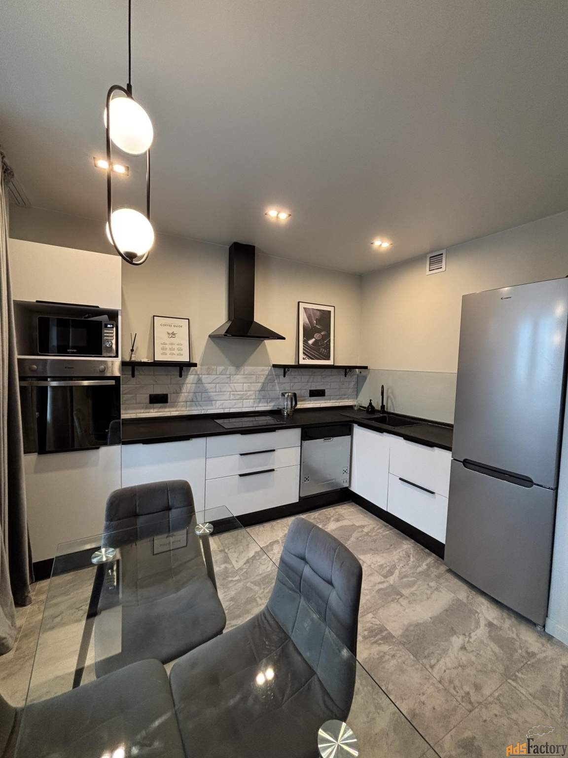 2 - комн. квартира, 43.4 м², 15/17 эт.