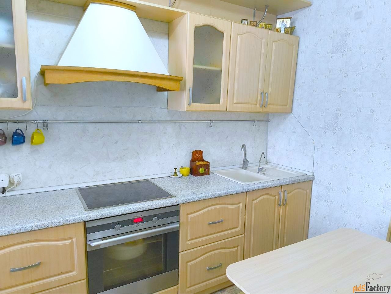 3 - комн. квартира, 80.4 м², 1/1 эт.