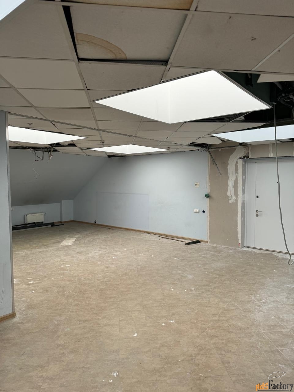 свободного назначения, 416.7 м²