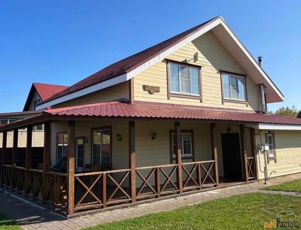 коттедж 250 м² на участке 10 сот.
