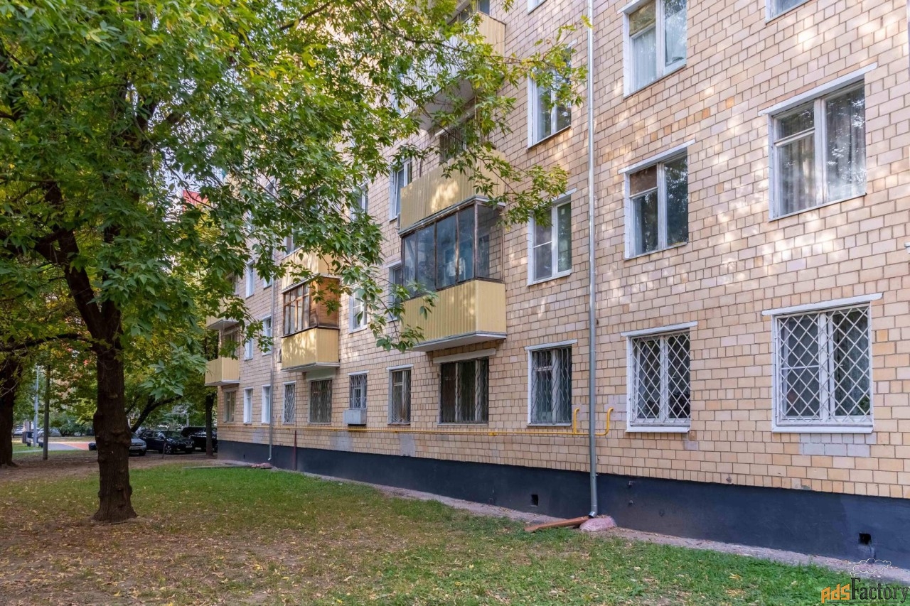 3 - комн. квартира, 58 м², 2/5 эт.