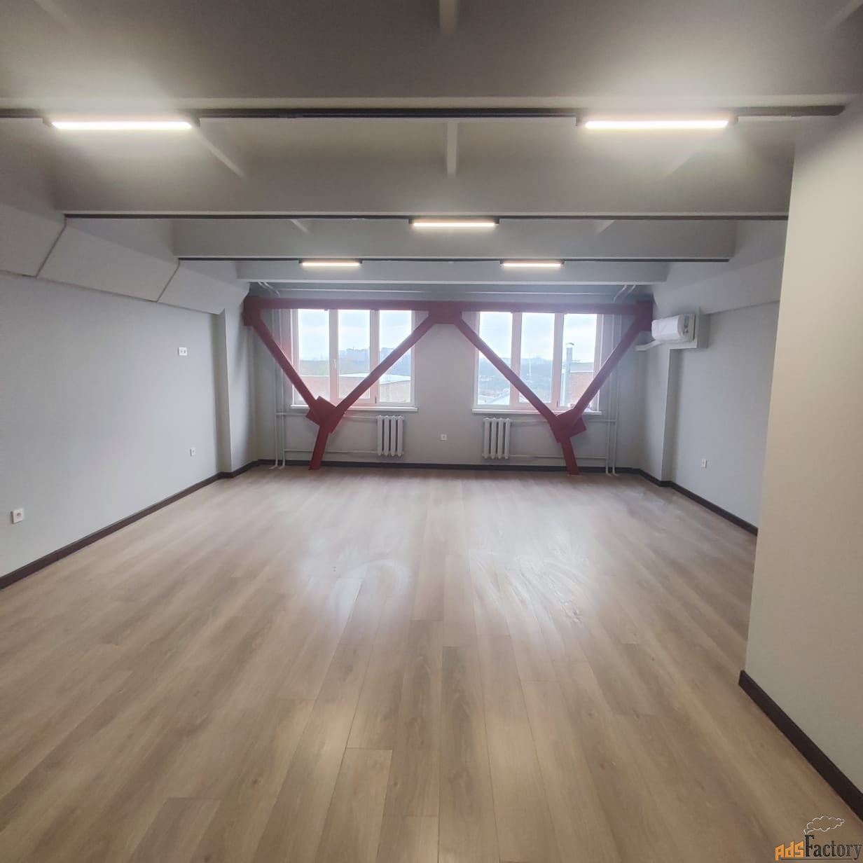 офисное помещение, 683 м²